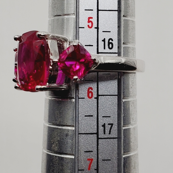 Three Stone Ruby 925 sterling silver ring - Picture 5 of 5